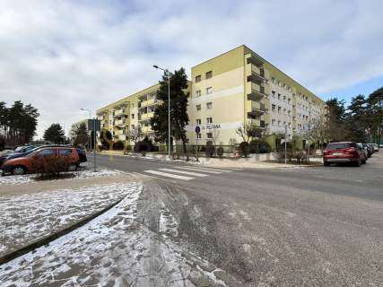 Parter, duży balkon, do wejścia Ul. Rejtana