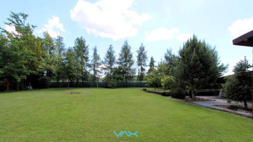 Dom z wyjątkowym ogrodem, sauną, halą