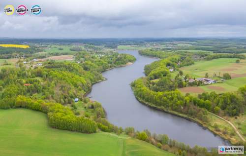 prywatny staw i las 200 m lini brzegowej