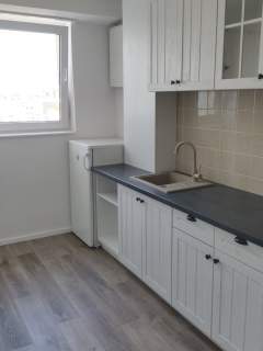 3 pokojowe po remoncie z balkonem - Przemyka 10
