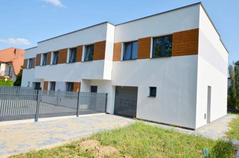 Ostatni skrajny 4 pokoje garaż działka 360m2