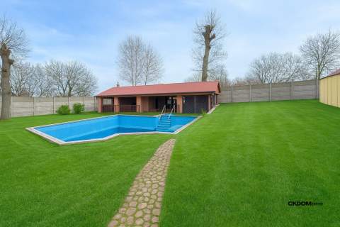 DOM 160 m Na Działce 2,5 HA Rudki, gm. Szydłów