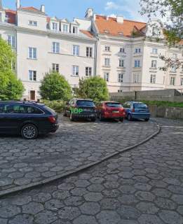 Wygodne dwa pokoje blisko Starego Miasta, parking