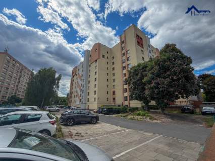 Komfortowe trójstronne 3-pokojowe, parking, metro