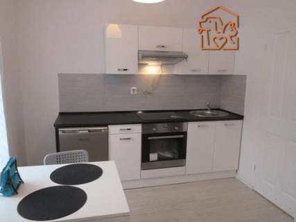 Kawalerka pet-friendly - Niedurnego 6, Zawodzie