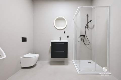 Lokal biurowo- usługowy 145m2, Brzezie