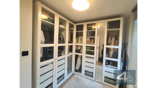 Dwupoziomowy apartament z dużym ogrodem