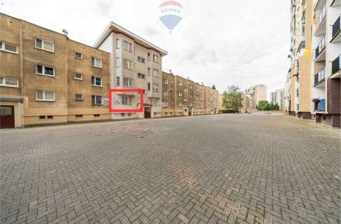 2 pokoje z widokiem na zieleń os. Dębina