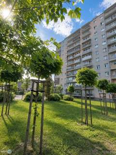 2 pokoje, po gen. remoncie, winda, balkon