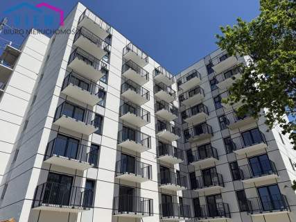 Wykończona kawalerka dla studenta/Obok przystanek