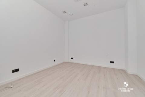 Lokal 89m2 z witryną - MINIMAXY obok Lotniska