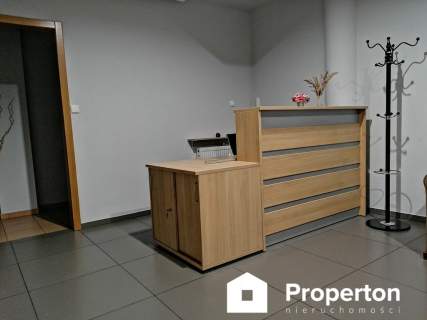 Lokal 40m2 przy węźle S17 biuro/usługi