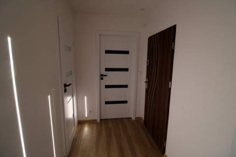 Nowoczesne 2 pok. w bloku, balkon