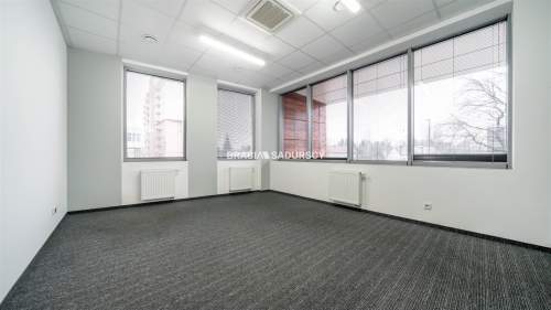 Powierzchnia biurowa z parkingiem - 250m2