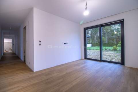 Dom 293m2, działka 3022m2 garaż, fotowoltaika