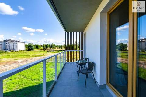 Nowe mieszkanie, wysoki stanard i duży balkon.