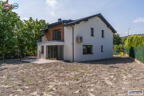 STRASZYN 146,5 m 5 POKOI DZIAŁKA 500 m