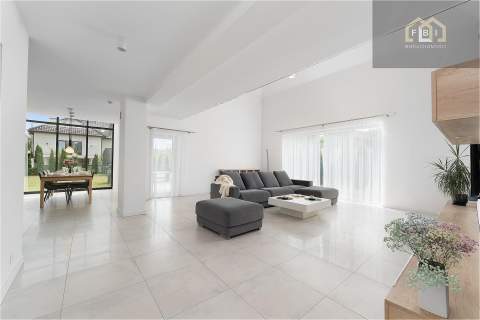 NOWOCZESNY DOM 240 M2, DUŻA DZIAŁKA 