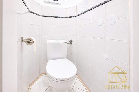 3 pokoje 82,5 m 2 balkony Plac Inwalidów