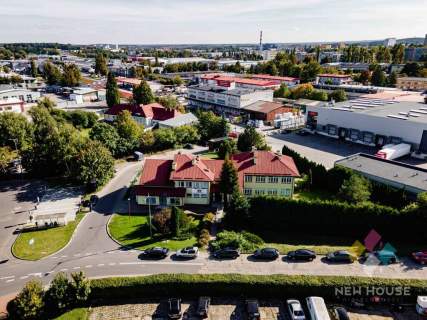 Działający obiekt pod oświatę, biura, usługi