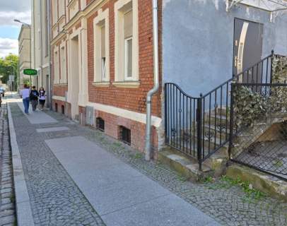 Mieszkanie 3 pokojowe 76 m2 centrum Żar piwnica