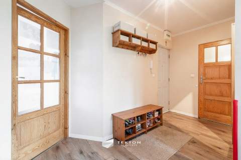 balkon duża piwnica w cenie 3 pokoje