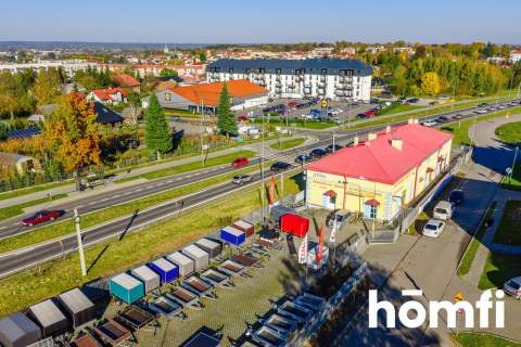 Budynek handlowo-usługowy 292 m Parking 