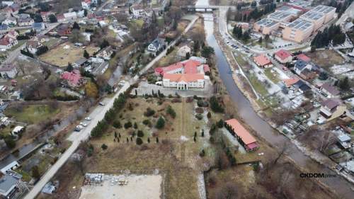 Pałac Łazienkowski centrum Staszowa