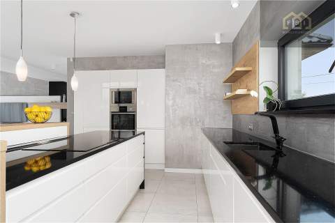 NOWOCZESNY DOM 240 M2, DUŻA DZIAŁKA 