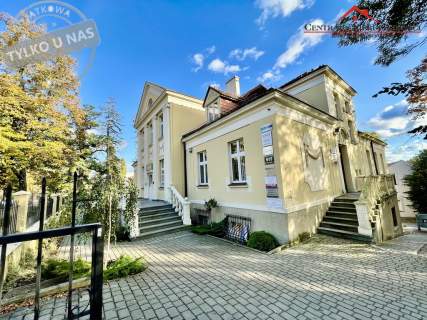 Prestiżowy pałacyk na sprzedaż 