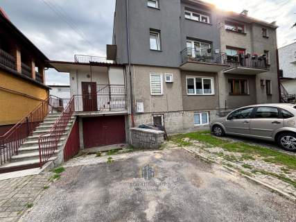Bezczynszowe 5 pokoi, Garaż