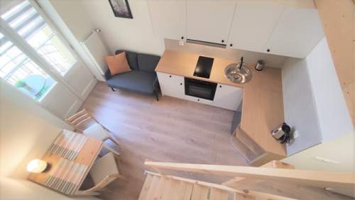 Piotrkowska 37, kawalerka z antresolą i balkonem