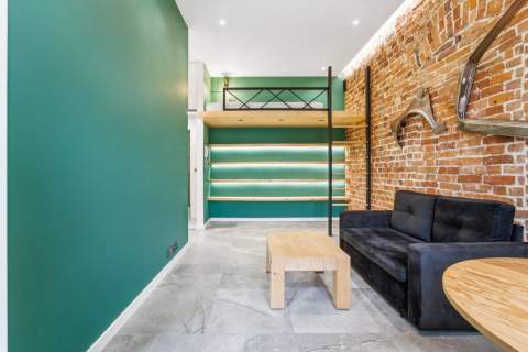 Unikalna kawalerka w stylu loft z antresolą