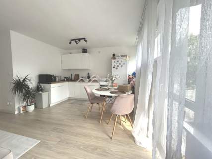 3POK po remoncie w 2024r. balkon ok SKY i Un. Ekon