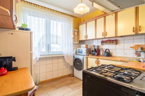 Pełen rozkład / loggia / winda / parking / tramwaj
