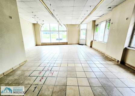Duża witryna, ciąg pieszych, Plac Poznański