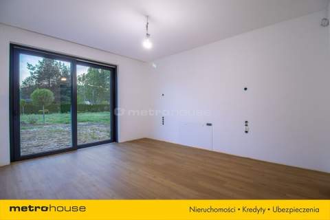 Dom 293m2, działka 3022m2 garaż, fotowoltaika