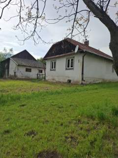 Sprzedam dom wolnostojący z działką 1478m2