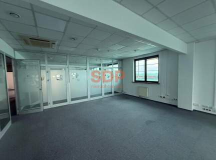 Centrum operacyjne Całe piętro 601,17 m2 Blisko lotniska