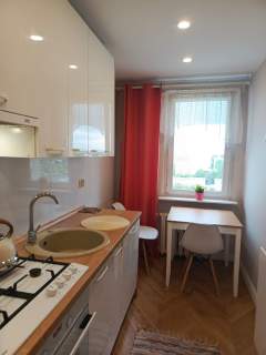 Ładne 2 pokojowe z oddzielną kuchnią - 44m2