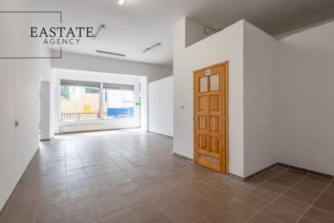 Lokal handlowo-usługowy 131 m Parter Witryny