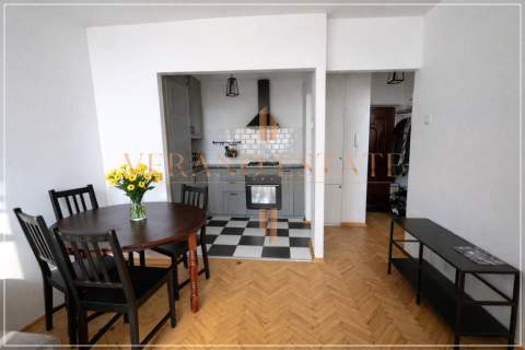 38 m 2 pokoje Balkon Winda