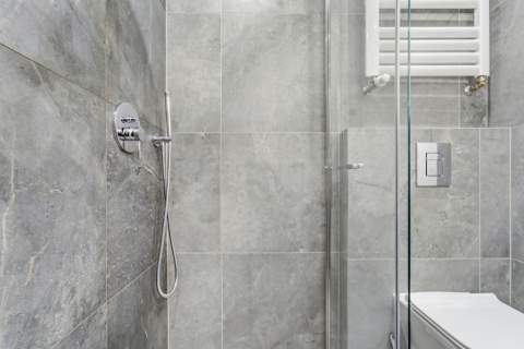 Unikalna kawalerka w stylu loft z antresolą