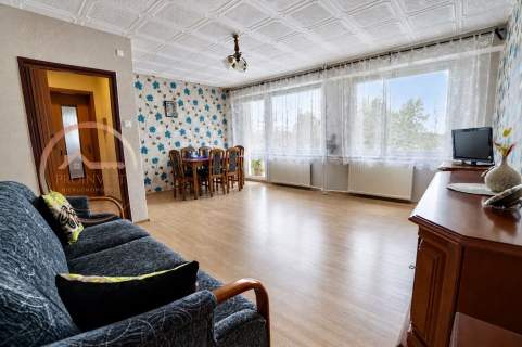 3 pokoje,1 piętro balkon,parking Szwederowo