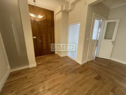 Przedwojenna kamienica,dostęp24h,recepcja,cicho