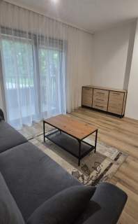 Wynajmę kawalerkę w apartamentowcu Targowa