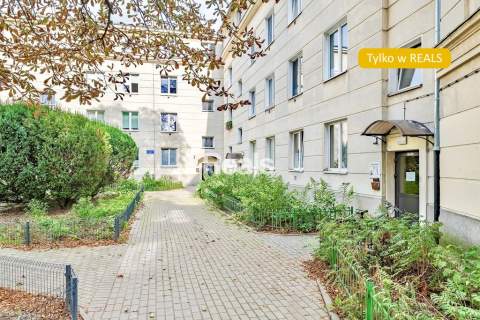 2 pok. przy Bonifraterskiej, Śródmieście.