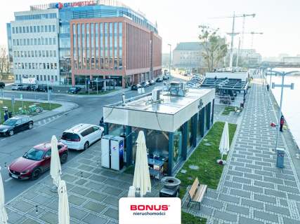 Lokal gastronomiczny z ogródkiem na Bulwarach