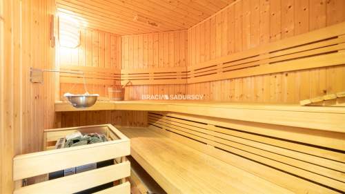 PRZESTRONNY, KLIMATYCZNY DOM NA WIDOKOWEJ DZIALCE