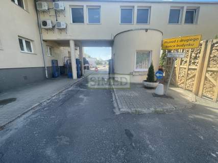 Biuro , 24h , ochrona , parking,rampa,recepcja